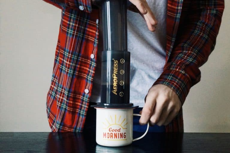 How To Use AeroPress Instructions, Recipes, Tips and FAQ