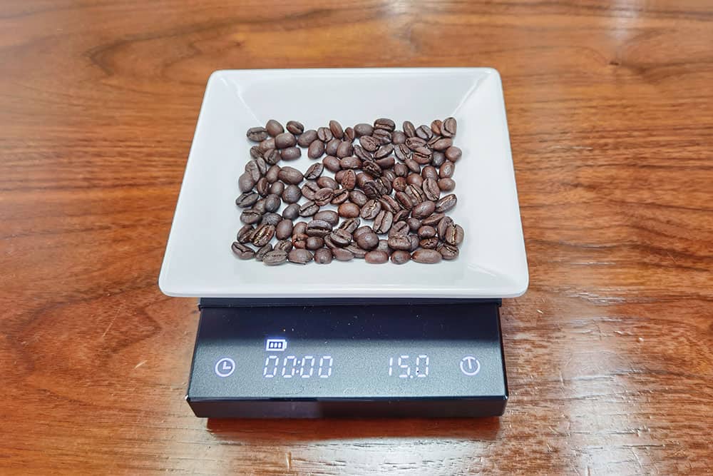weigh 15 grams of coffee