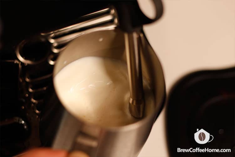 steam milk with espresso machine