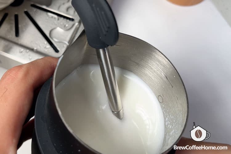 gemilai-g3005e-milk-steaming