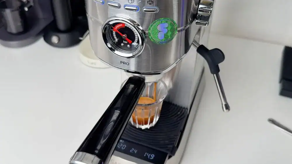 casabrews-5418-pro-espresso-machine-pressurized shot