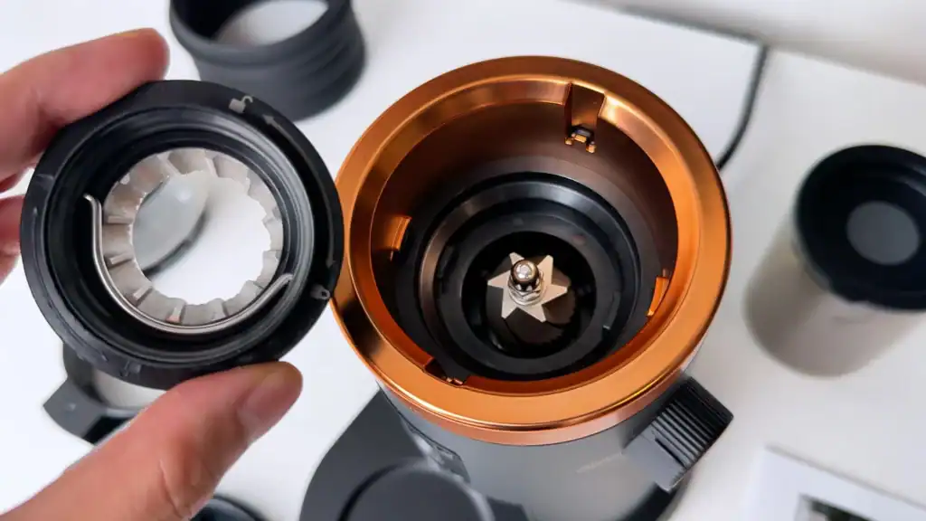 amzchef-electric-coffee-grinder-burr-design