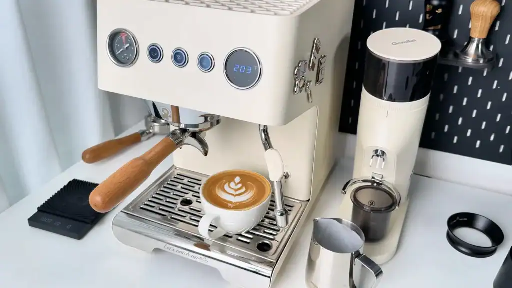 gemilai-ele-g3028a-espresso-machine-latte-art