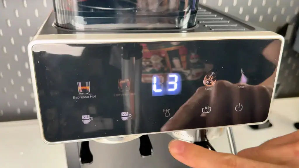 amzchef-cm5560-espressso-machine-with-grinder-temp-setting