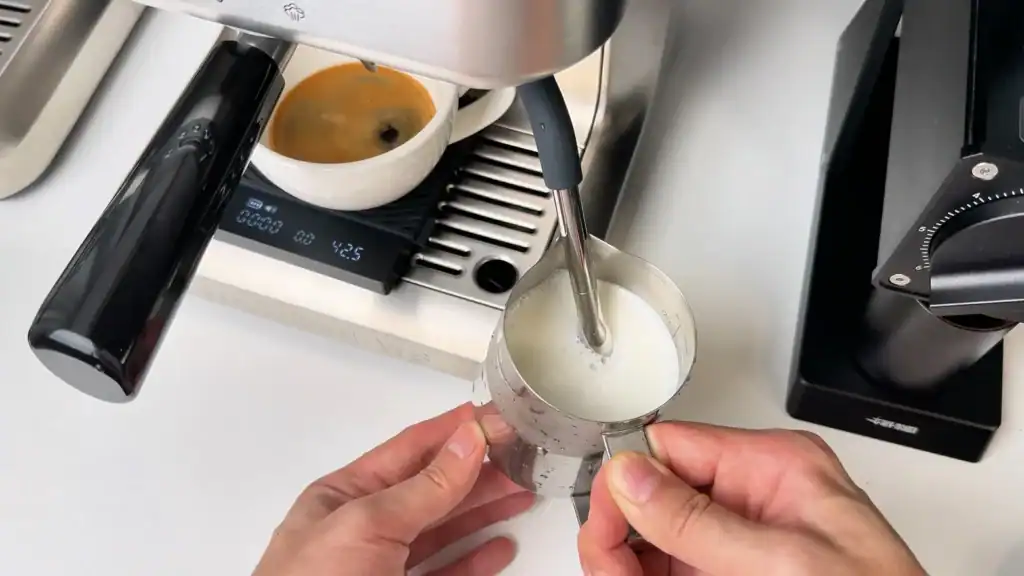 casabrews-ultra-pro steaming milk